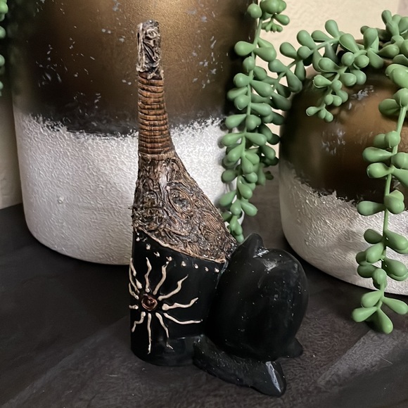 Carved Wooden Folk Decorated Cat - Picture 2 of 8